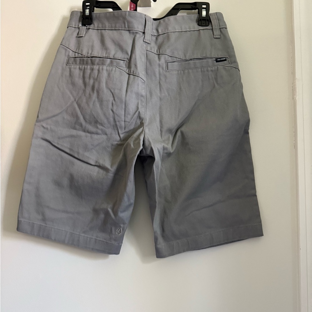 Volcom Men's Light Gray Flat Front Shorts